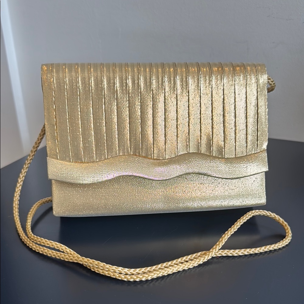 Vintage Gold Pleated Clutch with Crossbody Strap
